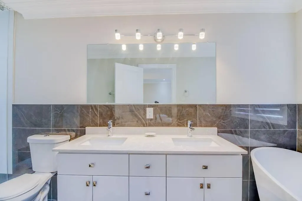 Holiday home Luxury House, 25 Minutes To Toronto Downtown Canada
