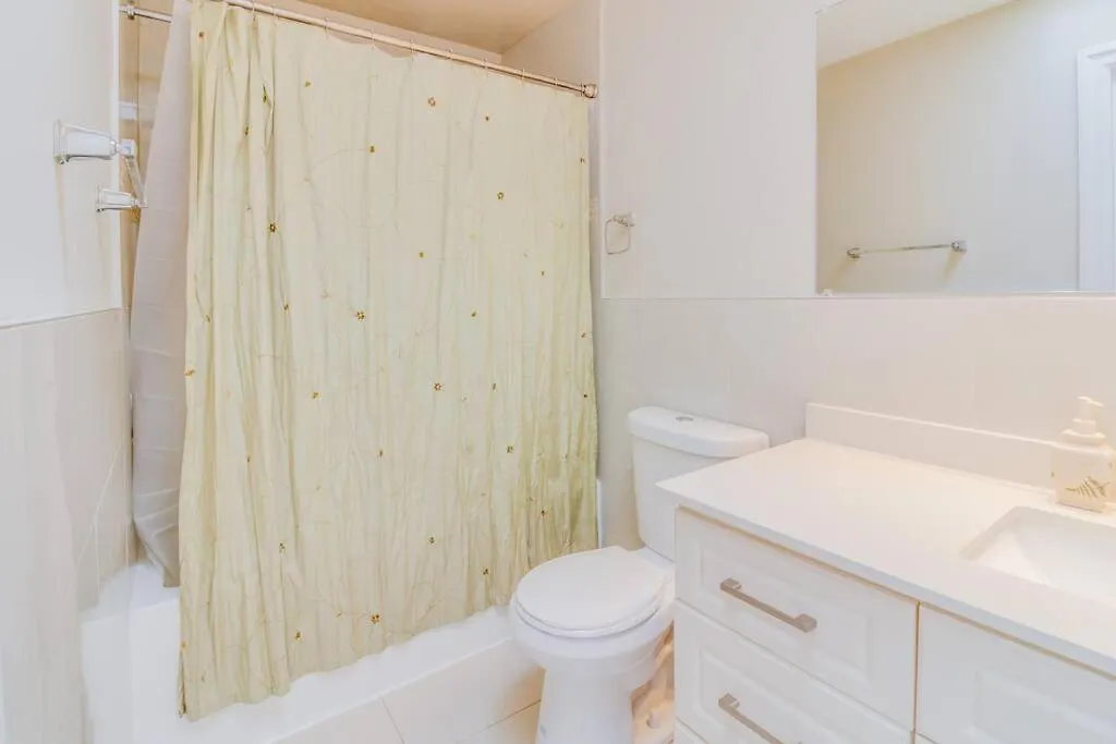 Holiday home Luxury House, 25 Minutes To Toronto Downtown