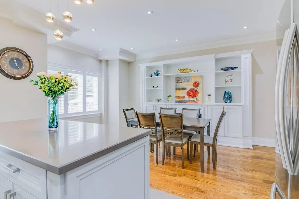 Luxury House, 25 Minutes To Toronto Downtown